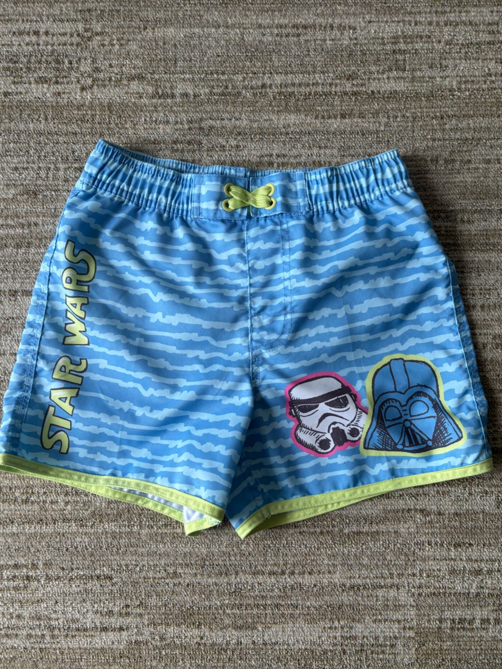 STAR WARS BOYS PRE-OWNED POLY BLUE UPF 50+ SUN PROTECTION SWIM TRUNKS SIZE 7/8